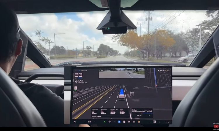 Tesla FSD V14 : des améliorations clés qui pourraient transformer le Cybertruck !