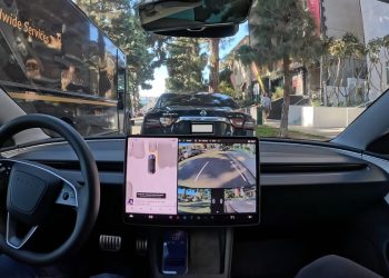 Tesla FSD V14 : Une Date de Lancement Très Attendue Révélée !