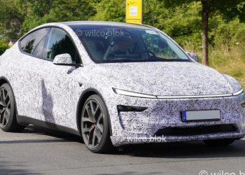 Le Tesla Model Y Performance enchante le Nurburgring avec ses nouvelles fonctionnalités surprenantes !