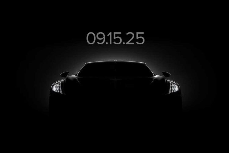 Vous ne devinerez jamais quelle supercar Blondie met en vente !