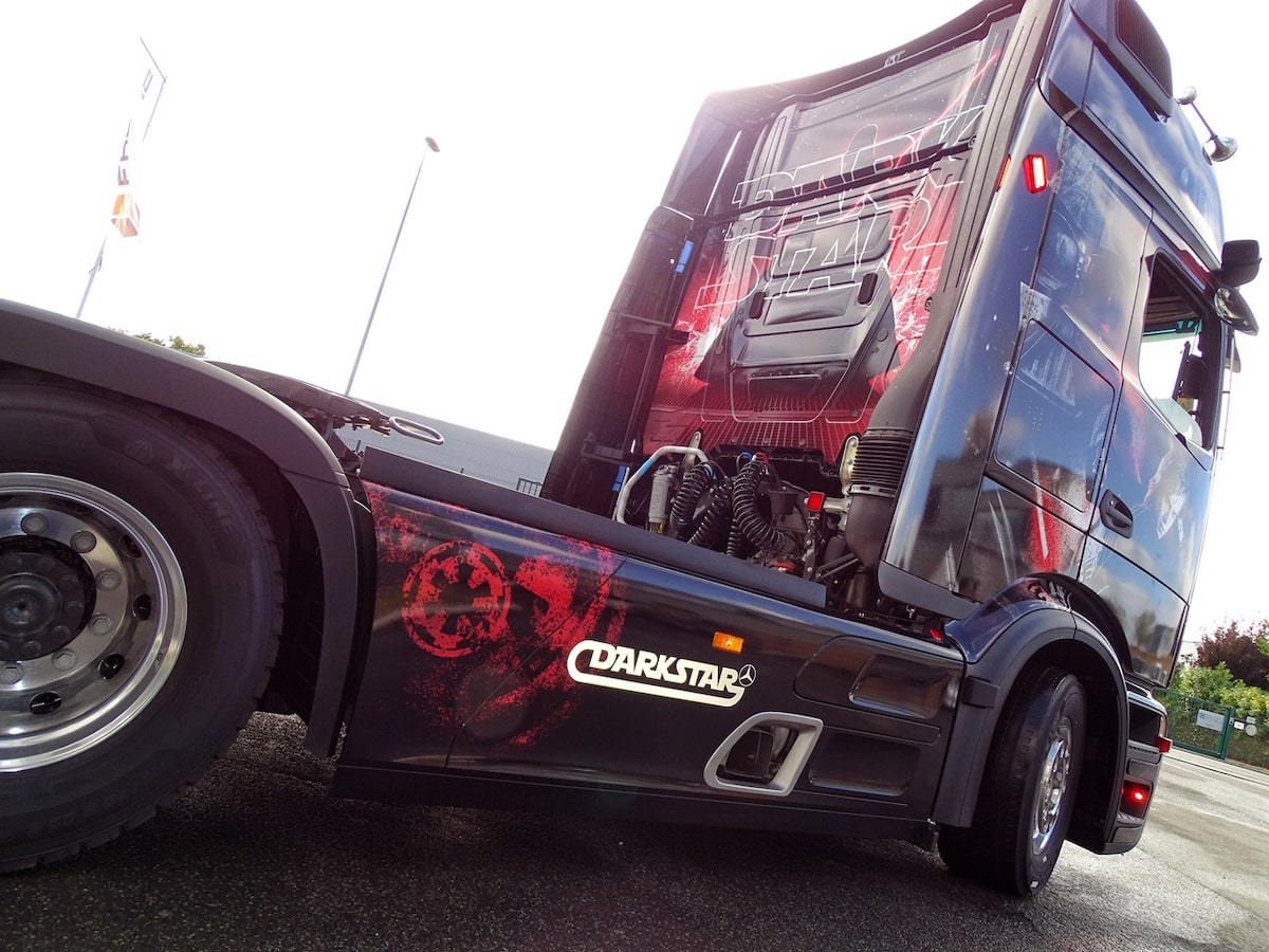 Actros L Dark Star