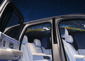 Une Rolls Royce ornée de la Voie Lactée : l’obsession qui fascine !