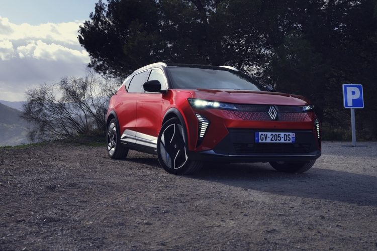 Pourquoi certains Français sont-ils si dépendants de leur voiture ?