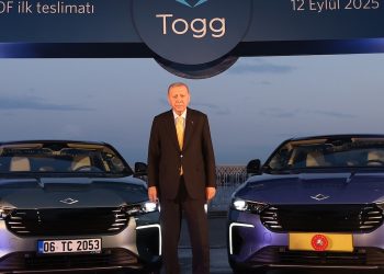 Erdogan affiche fièrement sa magnifique Togg électrique : un coup de maître ou un simple stratagème ?