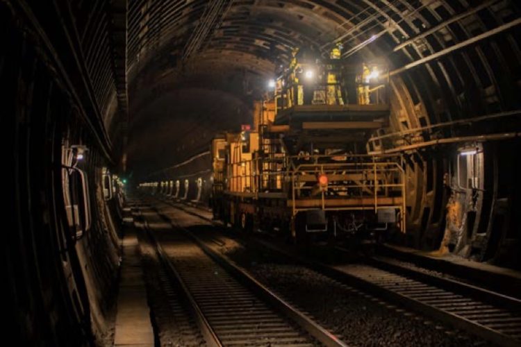 125 ans sous terre : ce que cache vraiment le métro parisien révélé !
