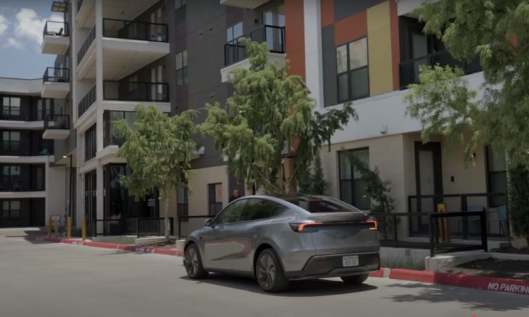 Un hacker de Tesla déterré des suggestions FSD cruciales pour sauver des vies !