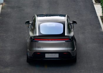 Le nouveau Model Y L de Tesla en Chine : déjà épuisé jusqu’en octobre !