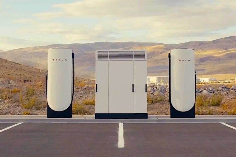 Tesla Supercharger V4 : 500 kW de puissance, mais quelles conséquences inattendues ?