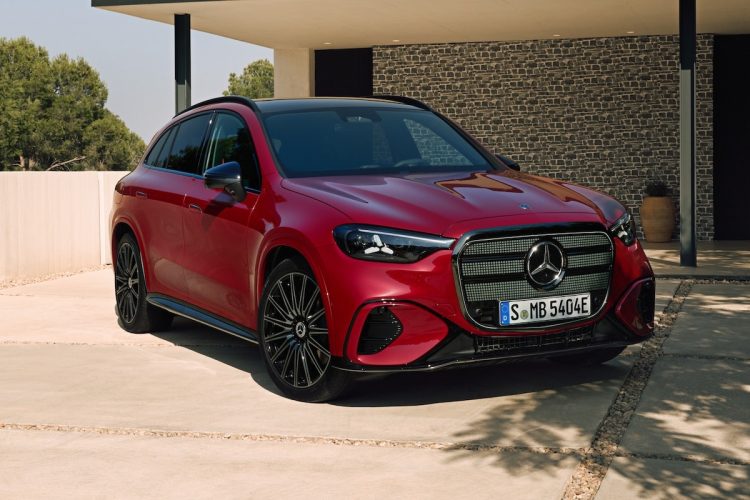 Mercedes surprend avec son nouveau GLC : l’électrique au prix du thermique, un choix audacieux !