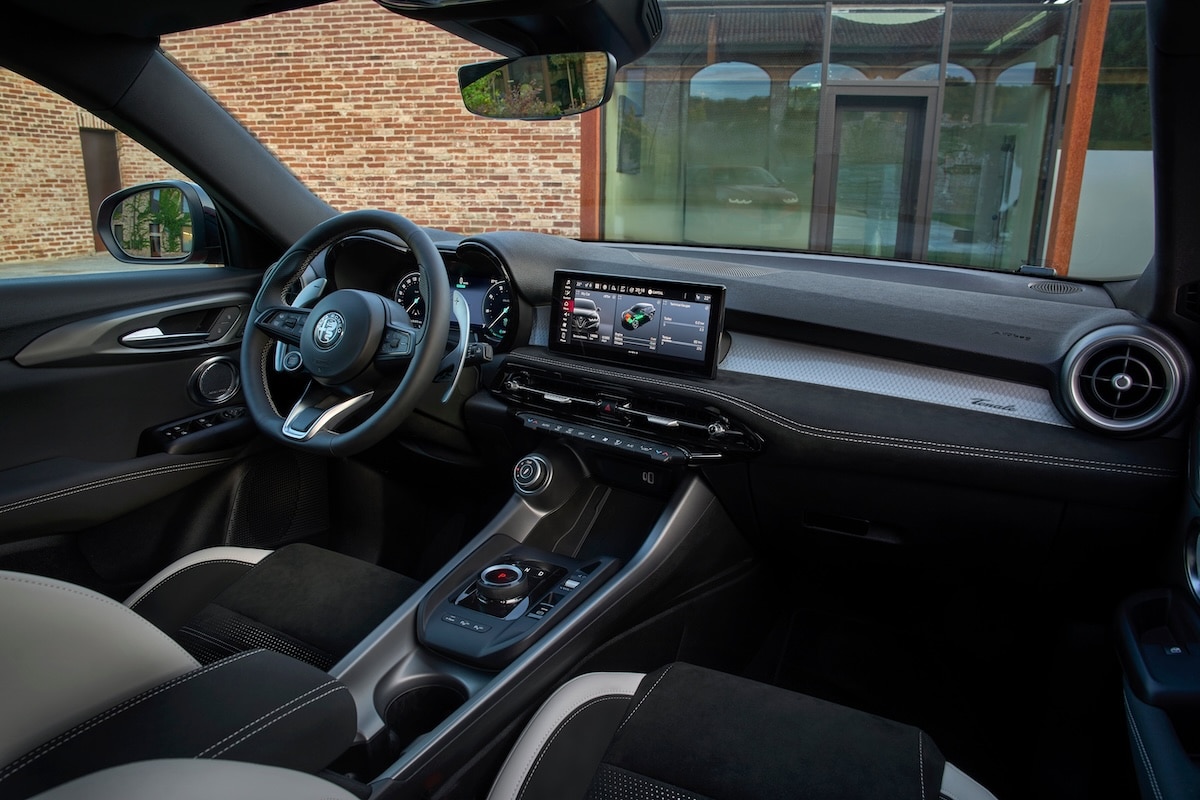 Alfa Romeo NEW TONALE 2026