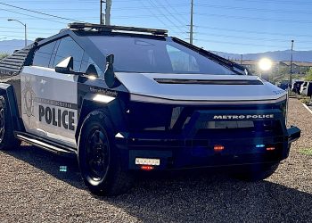 Le Shérif de Las Vegas surprend tous en patrouillant à bord d’un Tesla Cybertruck !
