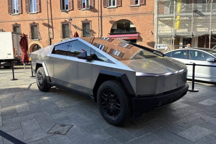 Cybertruck : des ventes de Tesla manipulées qui vont vous choquer !