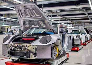 Porsche : la survie de la marque passe-t-elle par une production aux États-Unis ?