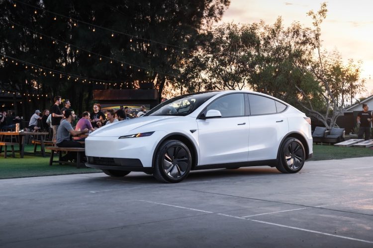 La Model Y Standard de Tesla : une solution imparfaite qui laisse ses problèmes intacts.
