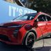 Chevy réplique aux nouvelles offres ‘Standard’ de Tesla avec une voiture électrique vraiment abordable !