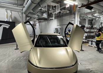 Les tests du Tesla Cybercab reprennent, et vous ne devinerez jamais pourquoi !