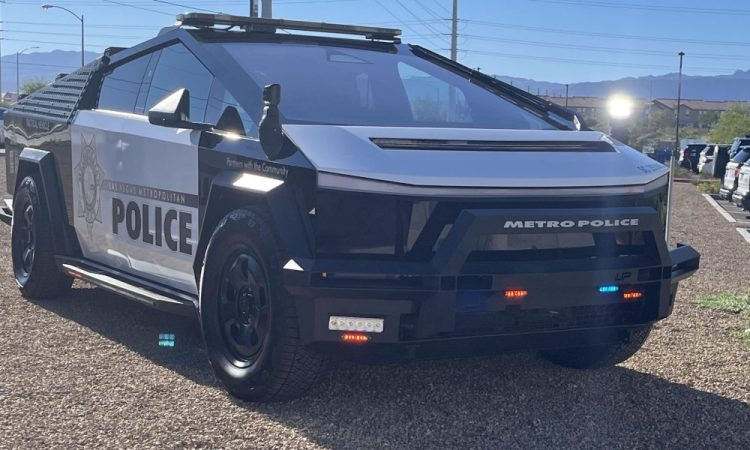 Le Tesla Cybertruck : une solution inattendue qui pourrait faire économiser des milliers aux policiers de Las Vegas en carburant et en entretien !