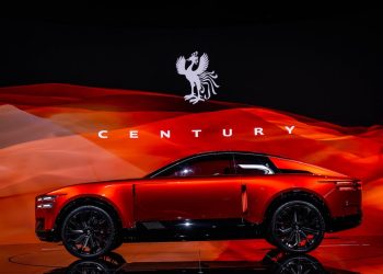 Toyota bouscule l’univers du luxe automobile avec Century : le choc de l’innovation !