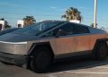 Rappel surprenant : 6 197 Cybertrucks de Tesla affectés par un problème d’adhésif sur la barre lumineuse !