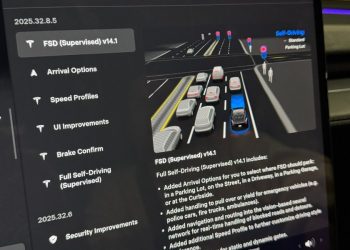 Tesla Full Self-Driving v14.1 : des fonctionnalités de Robotaxi qui vont vous surprendre !