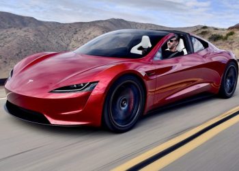 Elon Musk vient de dévoiler un détail ahurissant sur la Tesla Roadster !