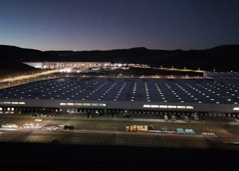 La fabrique du Tesla Semi : un projet surprenant bientôt achevé !