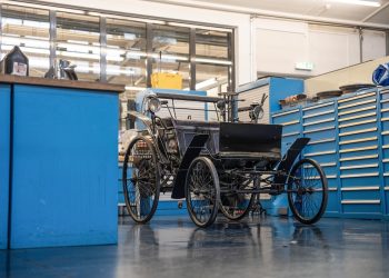 Quand la première course automobile américaine a tourné au fiasco il y a 130 ans : un événement historique inattendu !