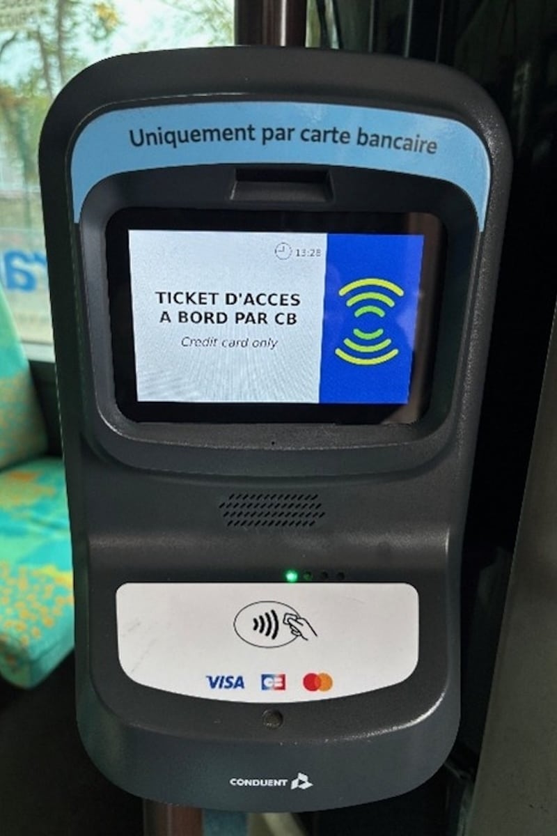 Bornes de paiement dans les bus franciliens