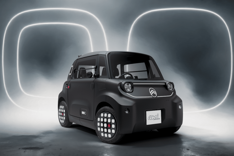 Une Citroën Ami : le jouet inattendu des futurs Dark Vador !