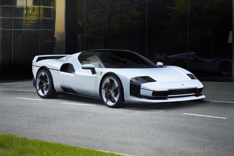 Ferrari SC40 : un hommage à la F40 qui va bouleverser les passionnés !