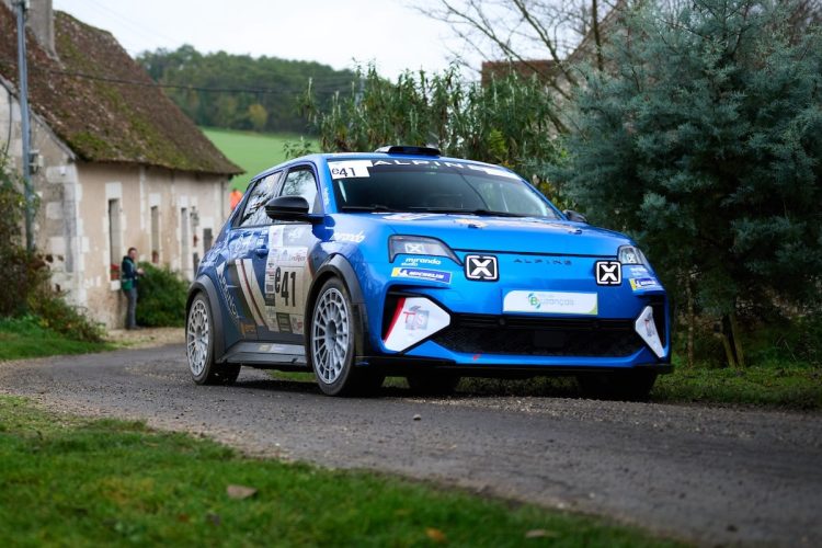 Baptême du feu électrique : l’incroyable défi de l’Alpine A290 Rallye vous surprendra !