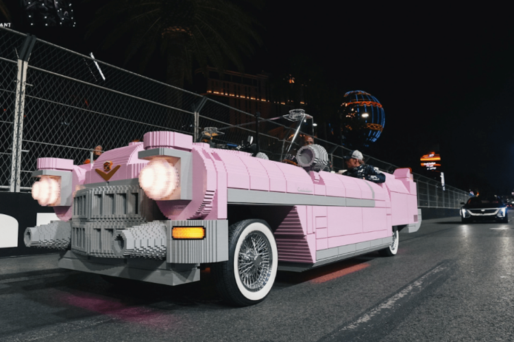 À Las Vegas, cette Cadillac fait trembler les F1 et surprend tout le monde !