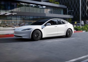 La Tesla Model 3 augmente de 2000 euros : une surprise qui va changer la donne !