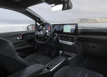 Entrez dans l’univers surprenant de la nouvelle Renault Clio !