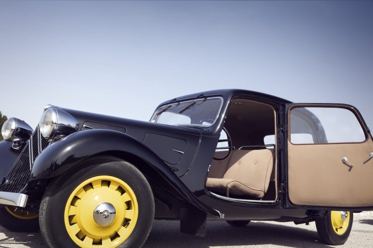 Quand Citroën a tenté l’impossible : un V8 dans la mythique Traction !