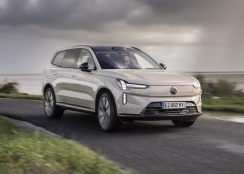 Volvo en tête de classement : un géant électrique qui surprend avec ses cinq étoiles !