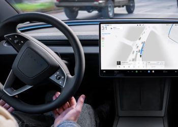 Tesla FSD : Les Balades Supervisées Débarquent en Europe – Découvrez les Premiers Essais en Italie, France et Allemagne !