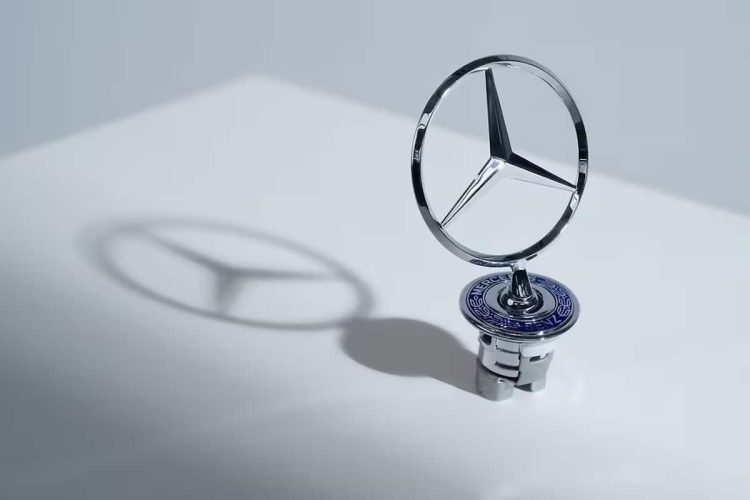 L’âge de l’étoile Mercedes va vous étonner !