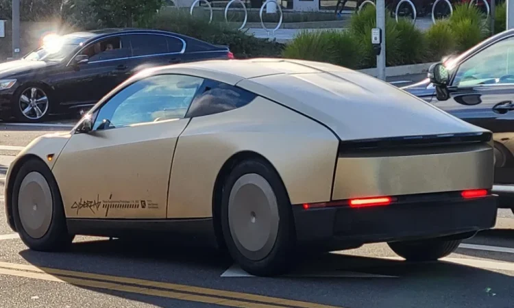 Ce qui a changé dans le Tesla Cybercab depuis sa présentation l’année dernière va vous surprendre !