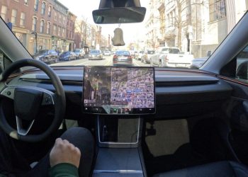 Tesla Full Self-Driving v14.1.7 : un essai qui va bouleverser votre façon de conduire !