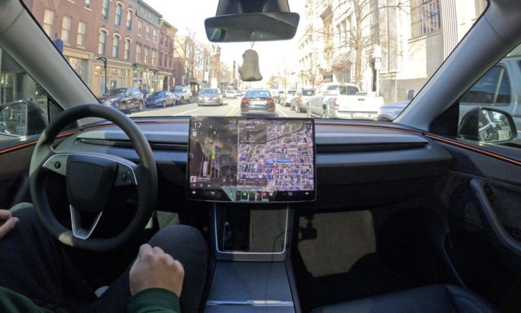 Tesla Full Self-Driving v14.1.7 : un essai qui va bouleverser votre façon de conduire !