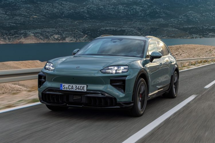 Le Cayenne va-t-il vraiment annoncer une supercar électrique Porsche ?
