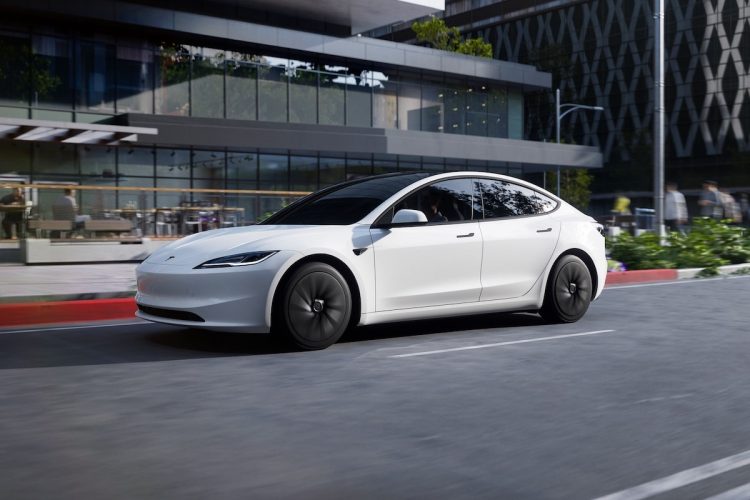 Tesla casse les prix : les risques invisibles de la Model 3 Standard que vous ne soupçonniez pas