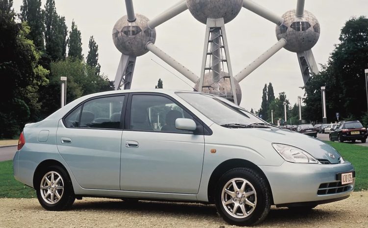 La Toyota Prius : l’innovation automobile qui change tout, mais à quel prix ?