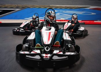 Porsche entre dans l&rsquo;univers du karting : une surprise incroyable !