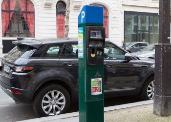 Depuis quand payons-nous pour stationner ? Vous serez surpris par la réponse !