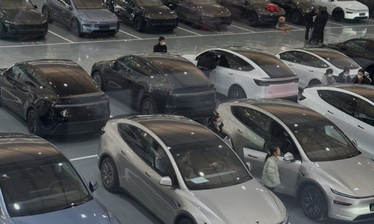 Les centres de livraison Tesla en Chine sont prêts à exploser d&rsquo;activité à l&rsquo;approche de 2025.