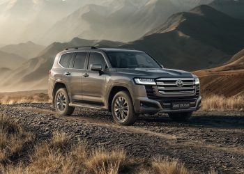 Toyota Land Cruiser 300 Hybride : pourquoi ce modèle ultra-puissant va bouleverser le marché !