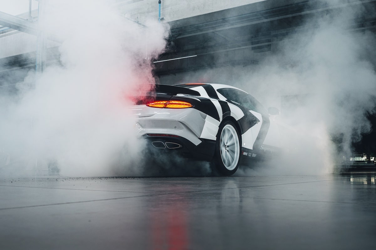 Bentley Supersports en action