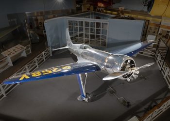 Hughes a-t-il vraiment pulvérisé le ciel transcontinental il y a 89 ans ? Vous serez surpris par cette histoire !
